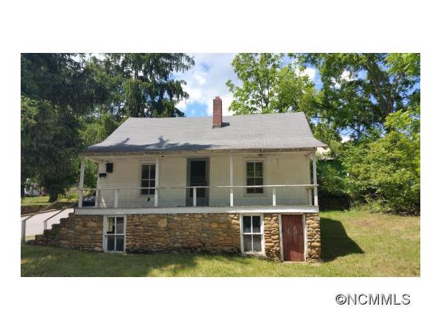 47 Holtzclaw St, Canton, NC 28716 photo 1