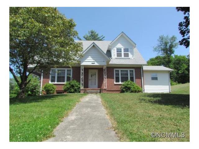 621 Summit Ave, Spruce Pine, NC 28777 photo 1