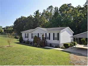 325 Ridgeway Dr, Flat Rock, NC 28731 photo 1