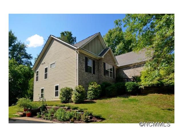 113 Hideaway Ct, Tryon, NC 28782 photo 1