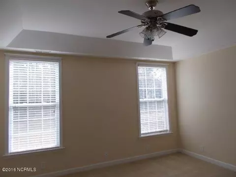 690 E Pipers Gln, Shallotte, NC 28470 photo 7