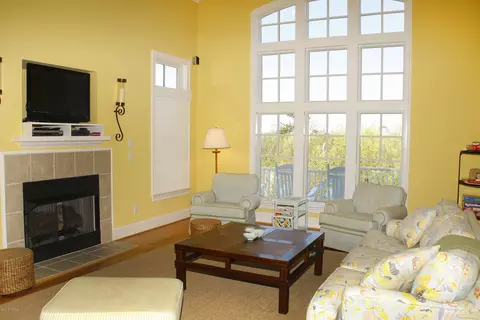 116 Soundside Dr, Atlantic Beach, NC 28512 photo 3