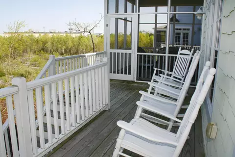 116 Soundside Dr, Atlantic Beach, NC 28512 photo 1