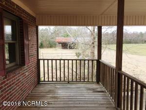 6395 Point Caswell Rd, Atkinson, NC 28421 photo 13