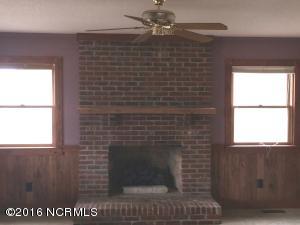 6395 Point Caswell Rd, Atkinson, NC 28421 photo 6