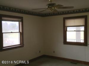 6395 Point Caswell Rd, Atkinson, NC 28421 photo 12