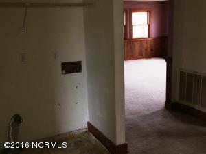 6395 Point Caswell Rd, Atkinson, NC 28421 photo 10