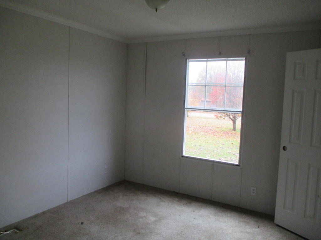 104 Melvin Rd, Harrells, NC 28444 photo 9