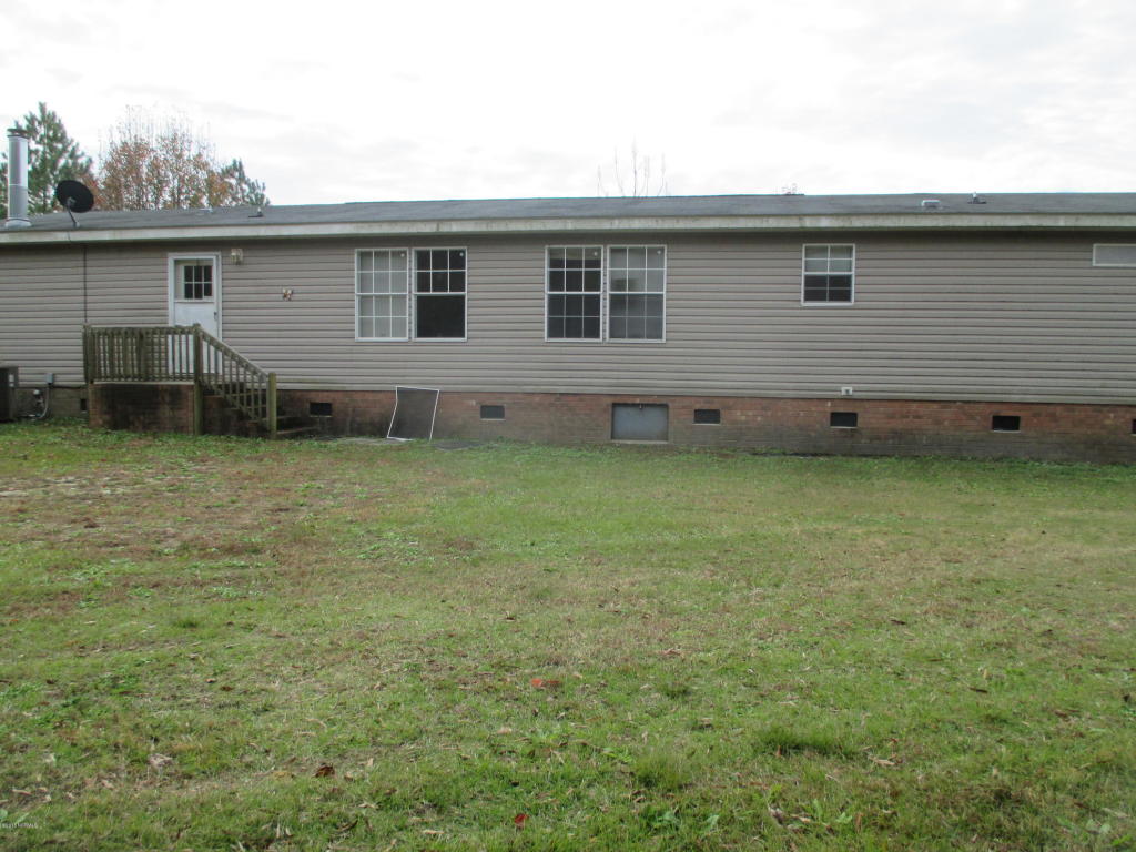 104 Melvin Rd, Harrells, NC 28444 photo 2
