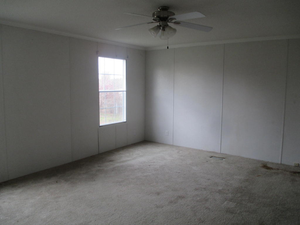 104 Melvin Rd, Harrells, NC 28444 photo 6