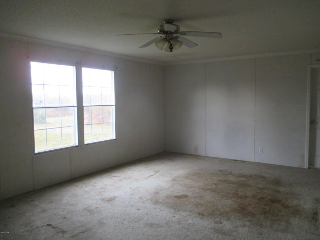 104 Melvin Rd, Harrells, NC 28444 photo 3