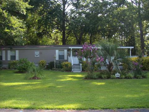 1104 Ruth Dr, Sunset Beach, NC 28468 photo 1