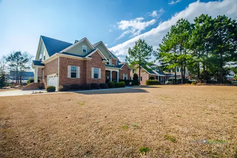 201 Hatteras Ct, Hampstead, NC 28443 photo 2
