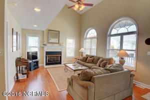 196 E Second St, Ocean Isle Beach, NC 28469 photo 5