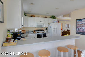 196 E Second St, Ocean Isle Beach, NC 28469 photo 9