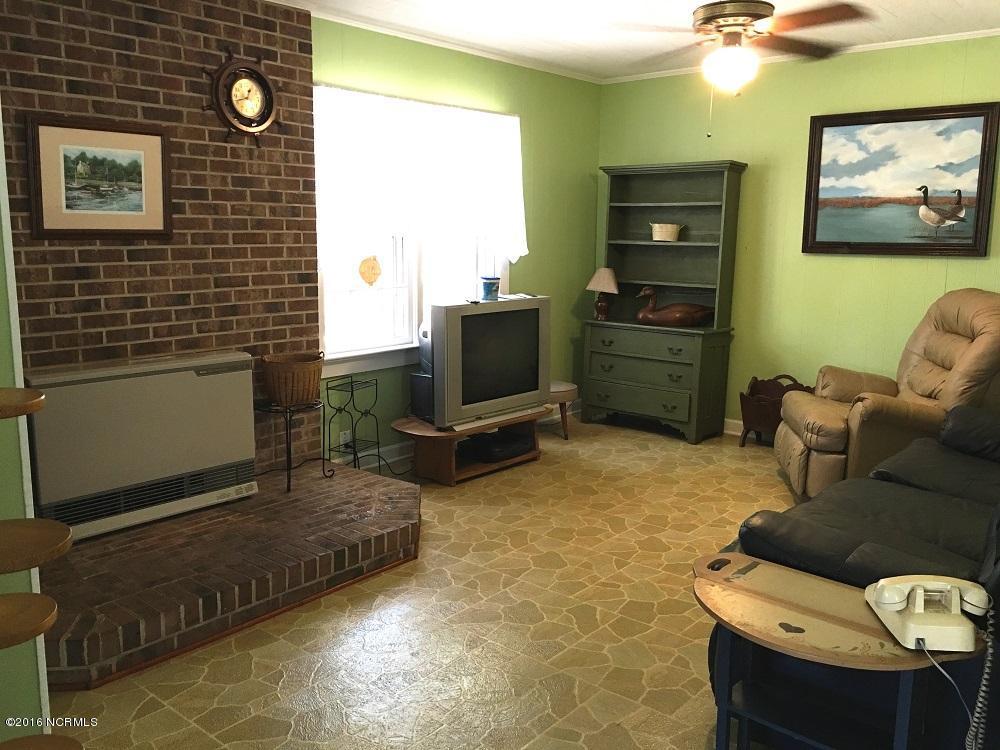 795 Seashore Dr, Atlantic, NC 28511 photo 4