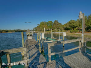 100 Deer Cove Rd, Hampstead, NC 28443 photo 9