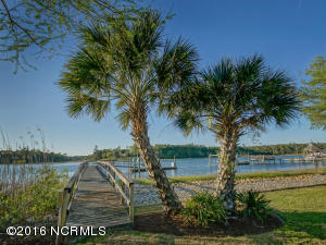 100 Deer Cove Rd, Hampstead, NC 28443 photo 7
