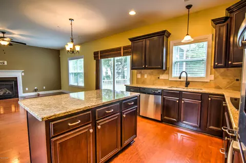 63 Hydrangea Ln, Hampstead, NC 28443 photo 8
