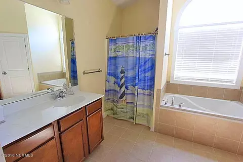 473 Landsdowne Cir, Hampstead, NC 28443 photo 24