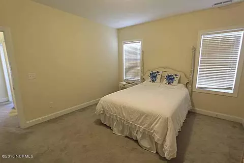 473 Landsdowne Cir, Hampstead, NC 28443 photo 19