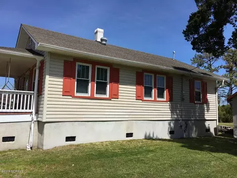 139 Community Rd, Davis, NC 28524 photo 3