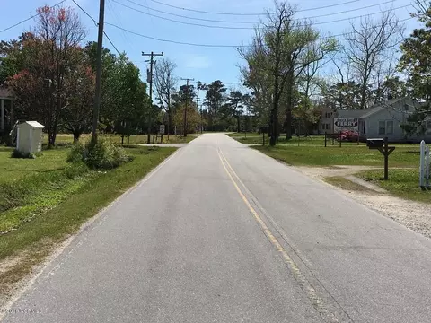139 Community Rd, Davis, NC 28524 photo 32