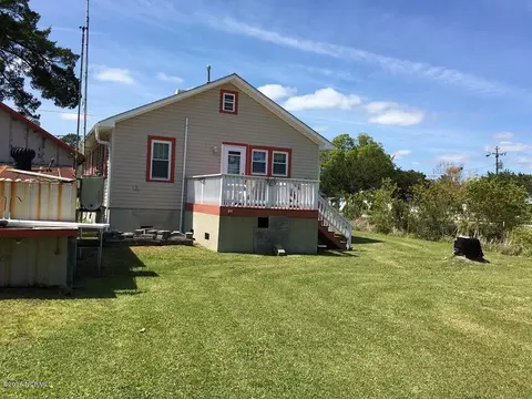 139 Community Rd, Davis, NC 28524 photo 5