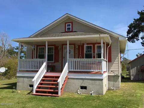 139 Community Rd, Davis, NC 28524 photo 1