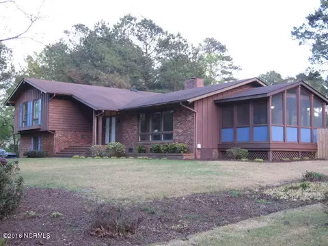406 Pineview Rd, Clinton, NC 28328 photo 2