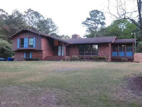 406 Pineview Rd, Clinton, NC 28328 photo 1