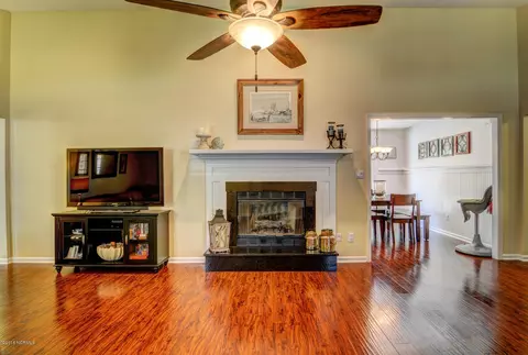 338 Hughes Rd, Hampstead, NC 28443 photo 4