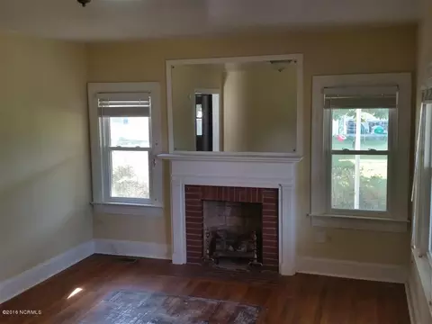 243 4th St, Ayden, NC 28513 photo 3