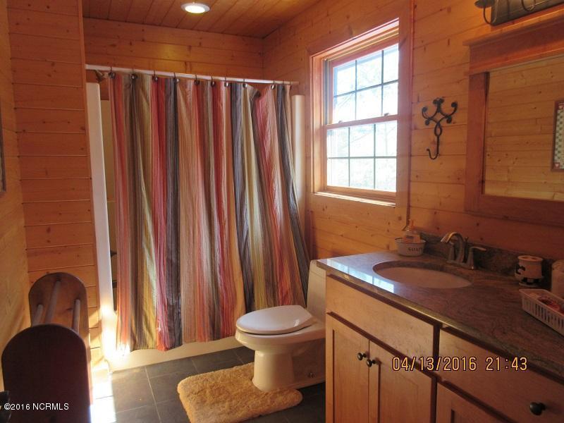 3596 Point Caswell Rd, Atkinson, NC 28421 photo 24