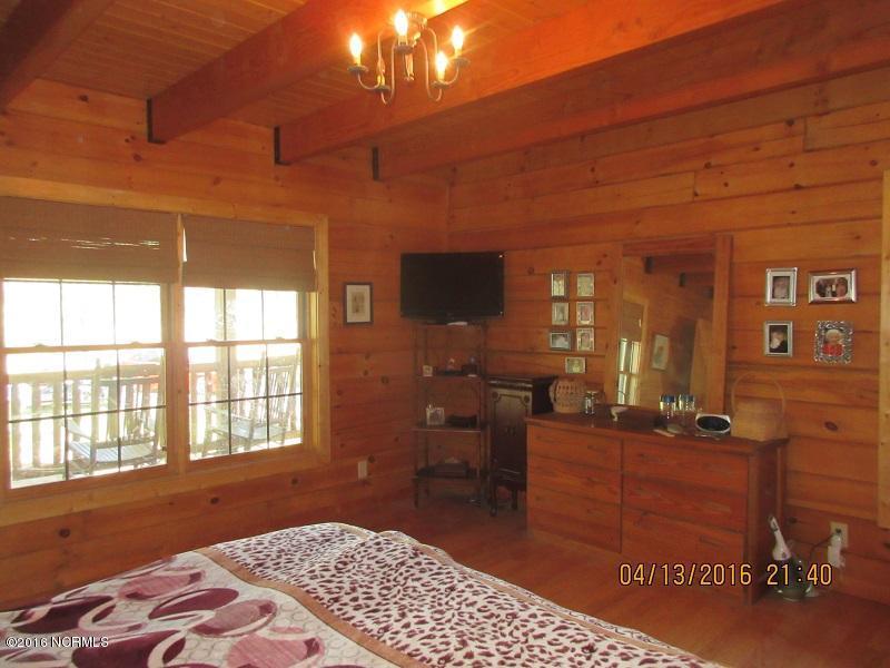 3596 Point Caswell Rd, Atkinson, NC 28421 photo 33