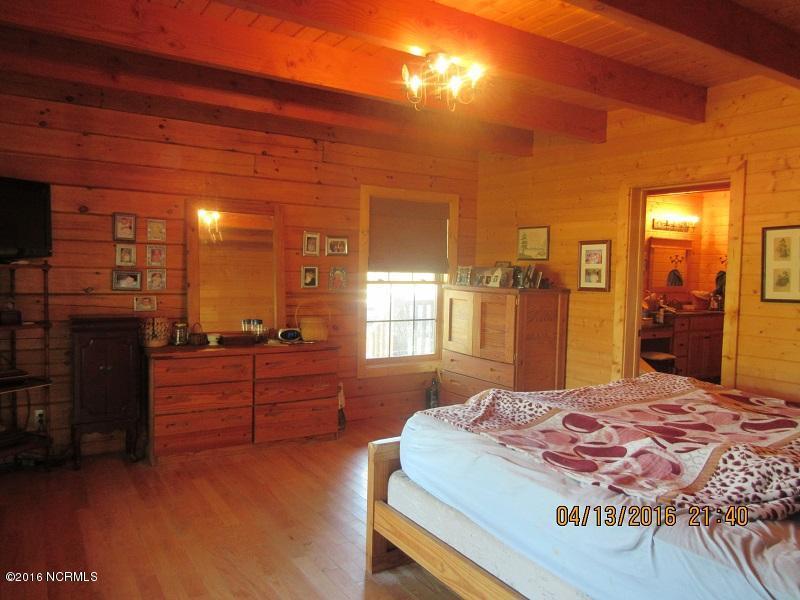 3596 Point Caswell Rd, Atkinson, NC 28421 photo 34
