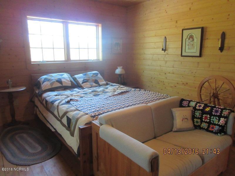 3596 Point Caswell Rd, Atkinson, NC 28421 photo 25