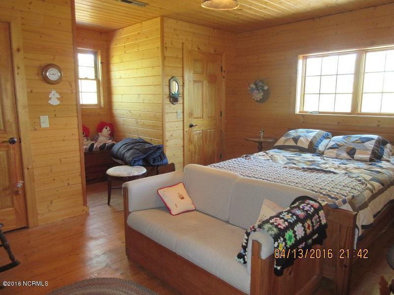 3596 Point Caswell Rd, Atkinson, NC 28421 photo 27