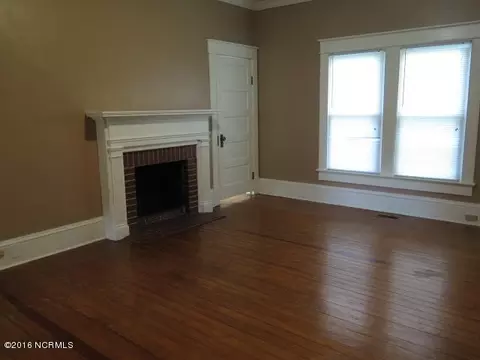 314 E Johnson St, Clinton, NC 28328 photo 10