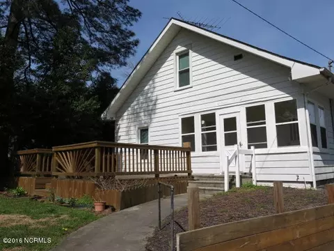 314 E Johnson St, Clinton, NC 28328 photo 17