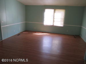 226 N Pigott Rd, Gloucester, NC 28528 photo 5