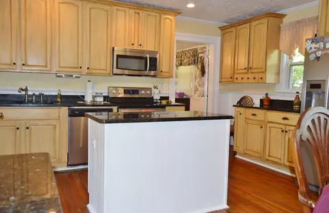 206 S Railroad St, Atkinson, NC 28421 photo 2