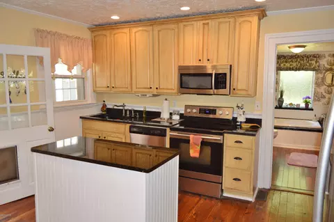 206 S Railroad St, Atkinson, NC 28421 photo 3