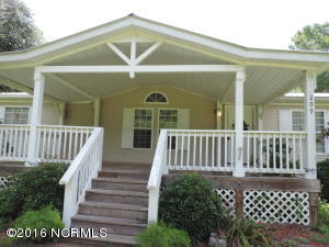 209 Harveys Ln, Hampstead, NC 28443 photo 2