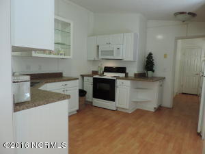 209 Harveys Ln, Hampstead, NC 28443 photo 23