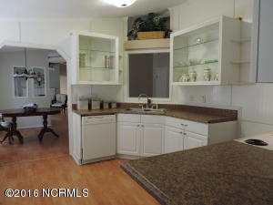 209 Harveys Ln, Hampstead, NC 28443 photo 32