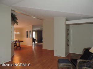 209 Harveys Ln, Hampstead, NC 28443 photo 8