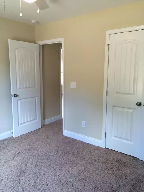 494 Hickory Point Rd, Hampstead, NC 28443 photo 10