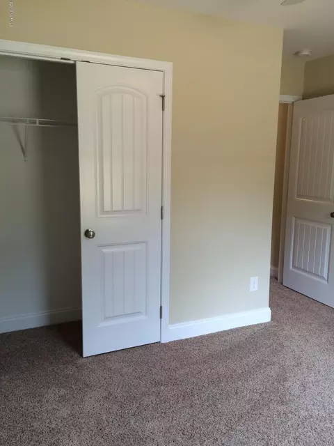 494 Hickory Point Rd, Hampstead, NC 28443 photo 13