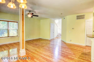 104 Emerson Ct, Hampstead, NC 28443 photo 11